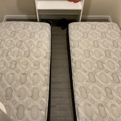 two twin size mattresses 10 inches thick - bed - mattress - bedroom -NOT Free- Read Ad Please