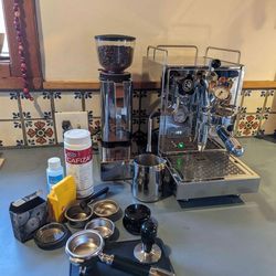 Espresso machine. Manual Lever Espresso Machine, Maintenance Free Manual Espresso Machine