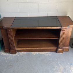 Entertainment cabinet