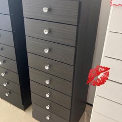 New Paulina Dresser With Diamond Knobs 