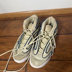 Jordan men’s shoes size 8 , must pick up Lakewood 98499