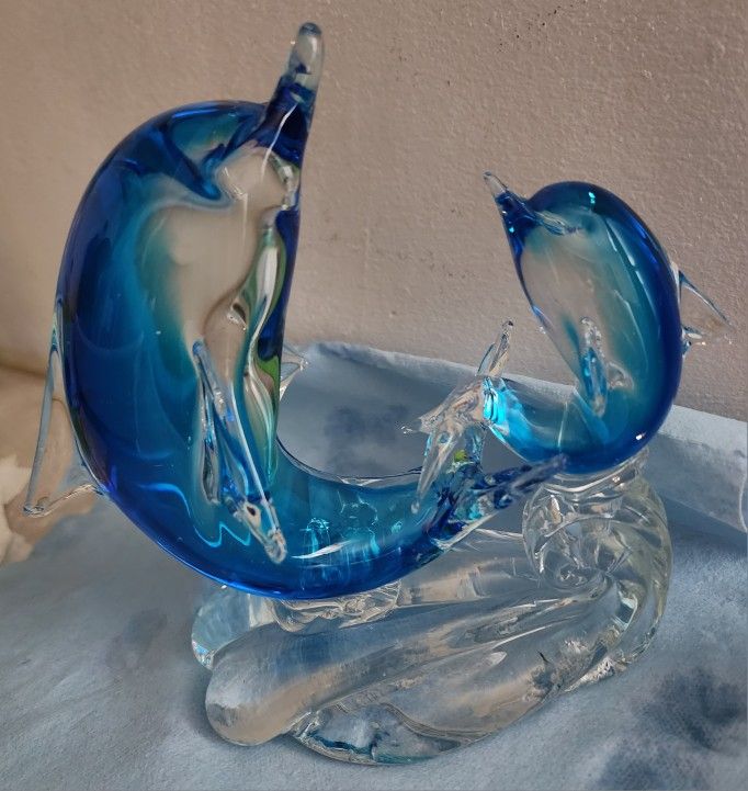 DOLPHINS 🐬 GLASS  STATUE 