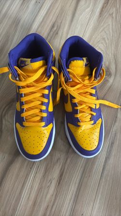 Lakers Nike Shoes size 6