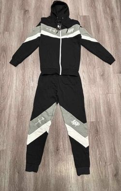 Men’s sweatsuit