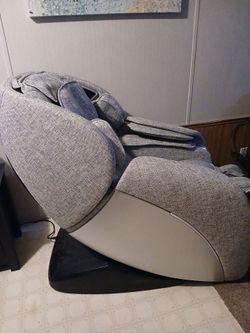 CoreNine Massage Chair