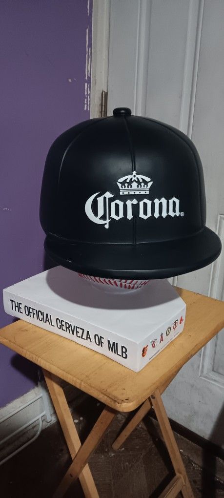 Promotional Corona MLB Bobblehead Statue