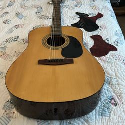 Jasmine Guitar By Takamine 