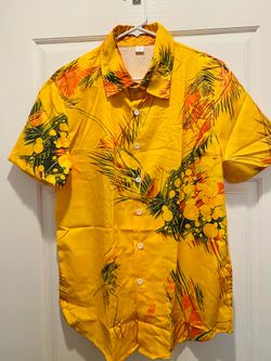 Hawaiian shirt top style? Hawaiian shirt top style