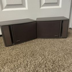 Bose Bookshelf Speakers 