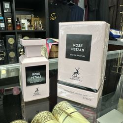 Maison Alhambra Rose Petals Parfum