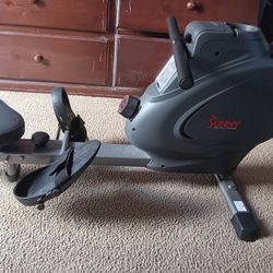Sunny Health & Fitness (Rowing Machine)