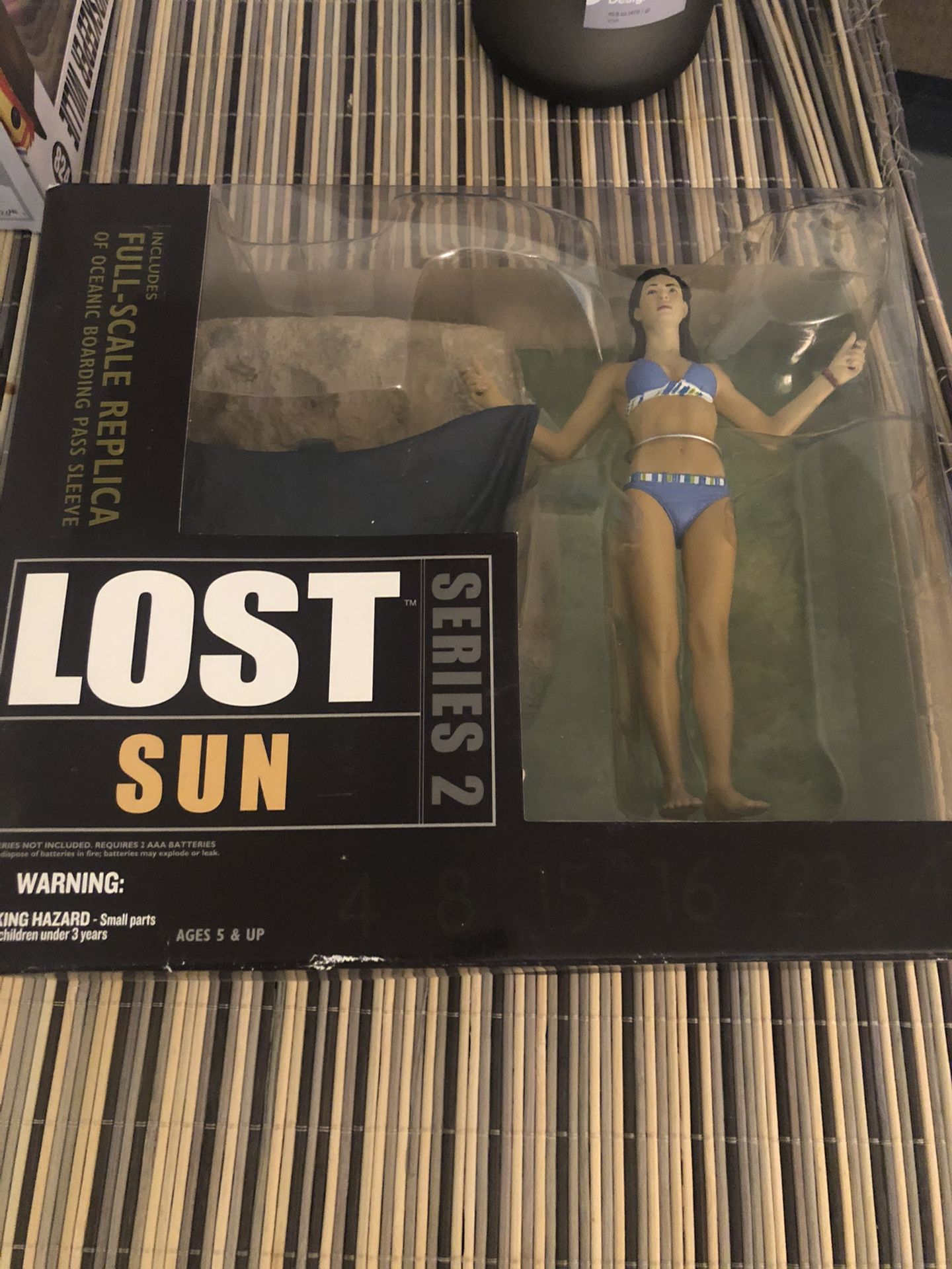 Lot of lost action figures with talking bases