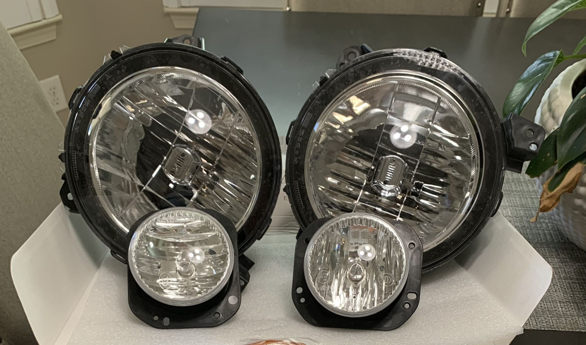 Jeep Gladiator/ Wrangler Headlights and Fog Lights