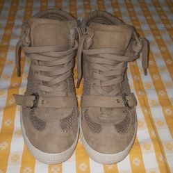 Ladies Guess Milla sneakers size 8.5