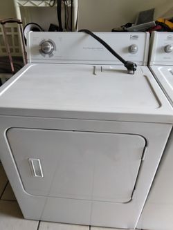 Very nice and excellent condition with a three-prong cord