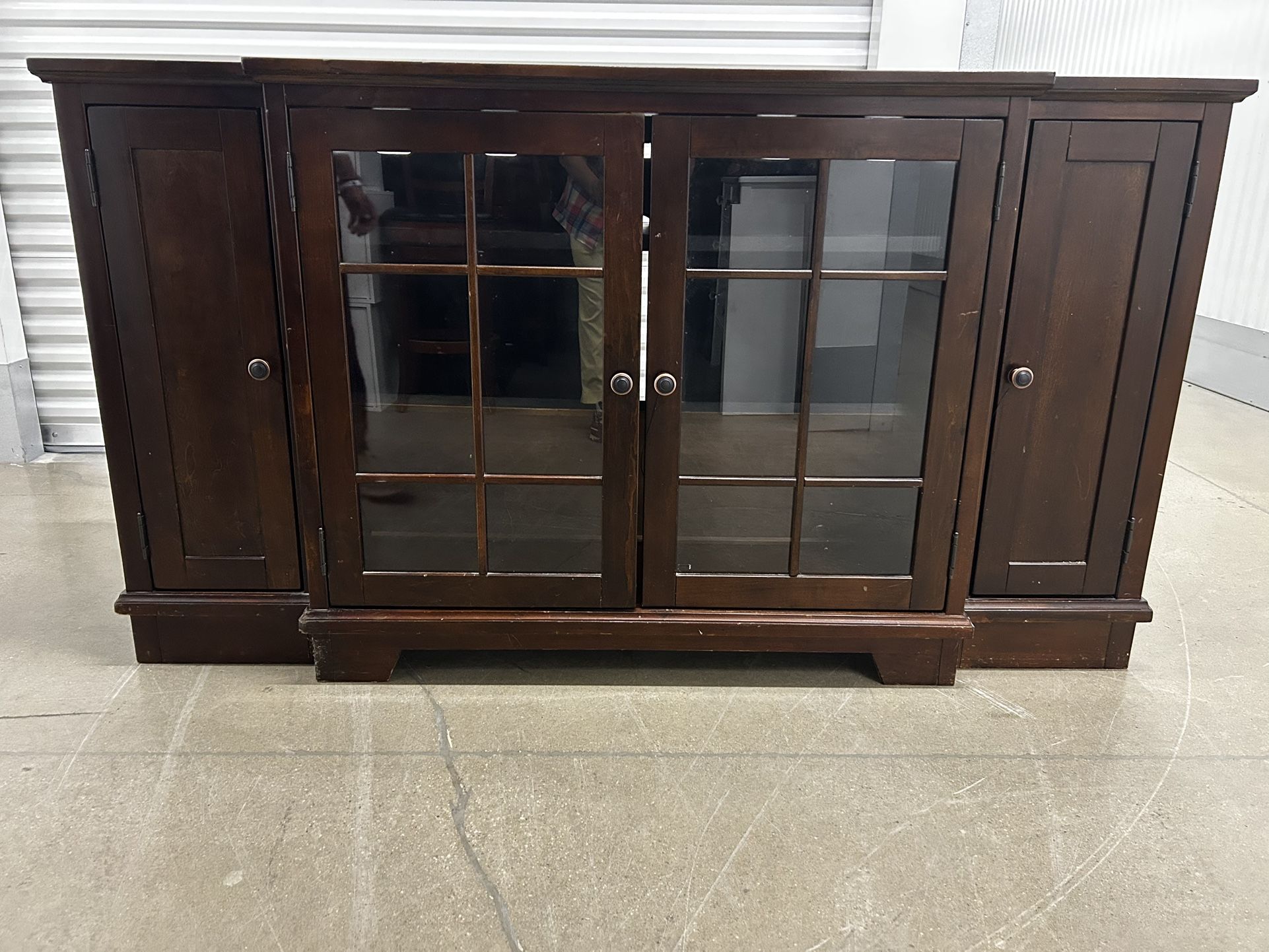 Tv/ Entertainment Centre