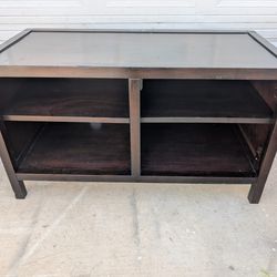 Solid wood Tv stand can deliver