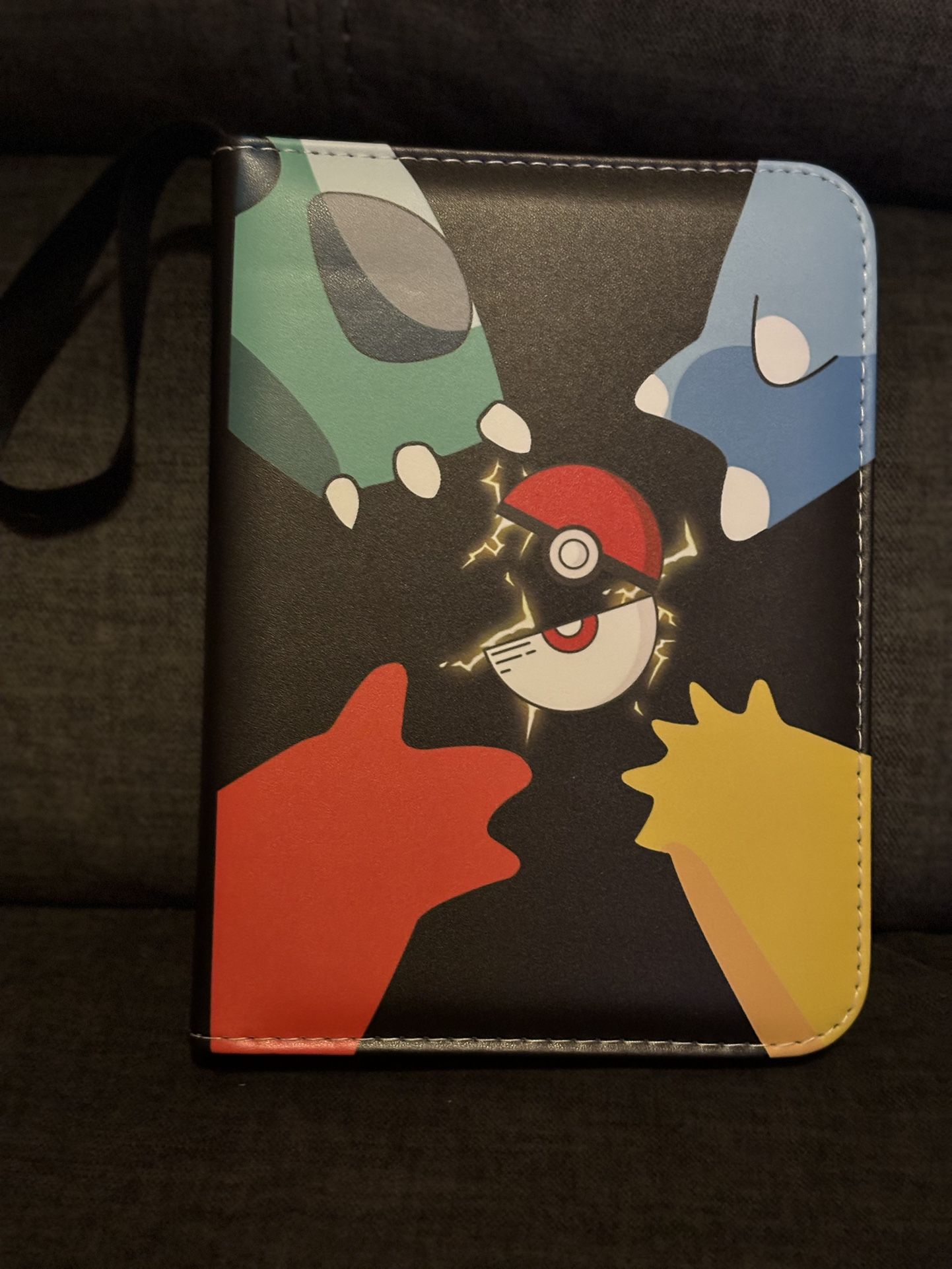 Pokémon Cards Binders. Collect 400 Cards.