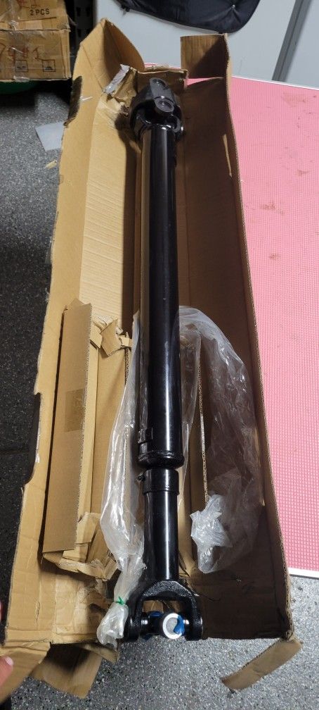 88-96 Ford F-150/Ford Bronco Front Complete Drive Shaft