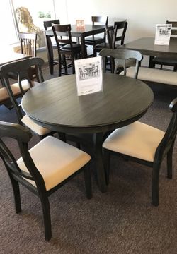 New table and 4 chairs