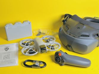 DJI Neo Fly More Combo w/ N3 Goggles + Motion Controller
