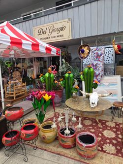 Big sale of vintage items, antiques, art, and more. Saturday, Sunday, and Monday from 11:00 to 5:30.