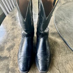 Classic black Lucchese Boots, Style L121914, Size 12D