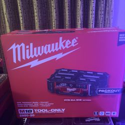Milwaukee M18 PACKOUT Radio Charger 2950-20
