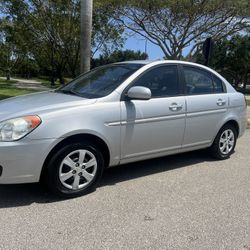 2011 Hyundai Accent