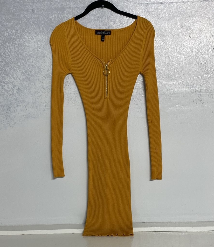 Derek Heart Gold Long Sleeve Ribbed Dress Size Small / Preowned