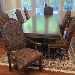 Large 8 Seat Dining Table.