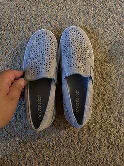 Vionic Gray Perforated Slip-On Sneakers size 5 Woman’s