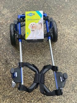 Dog wheelchair