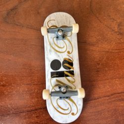 Exclusive Finger Board From Tech Deck 