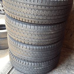 265 70 16 Bridgestone Dueler Set of 4 Used in Excellent Condition