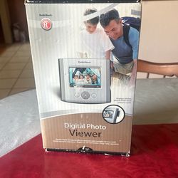 Digital Photo Viewer