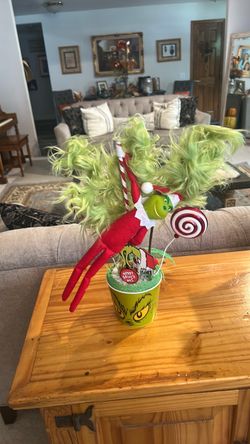 Grinch Christmas Centerpiece
