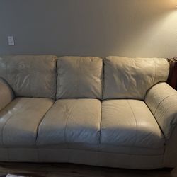 Old Leather Sofa Comfy Pick Up In Kirkland