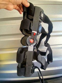 Breg Knee brace