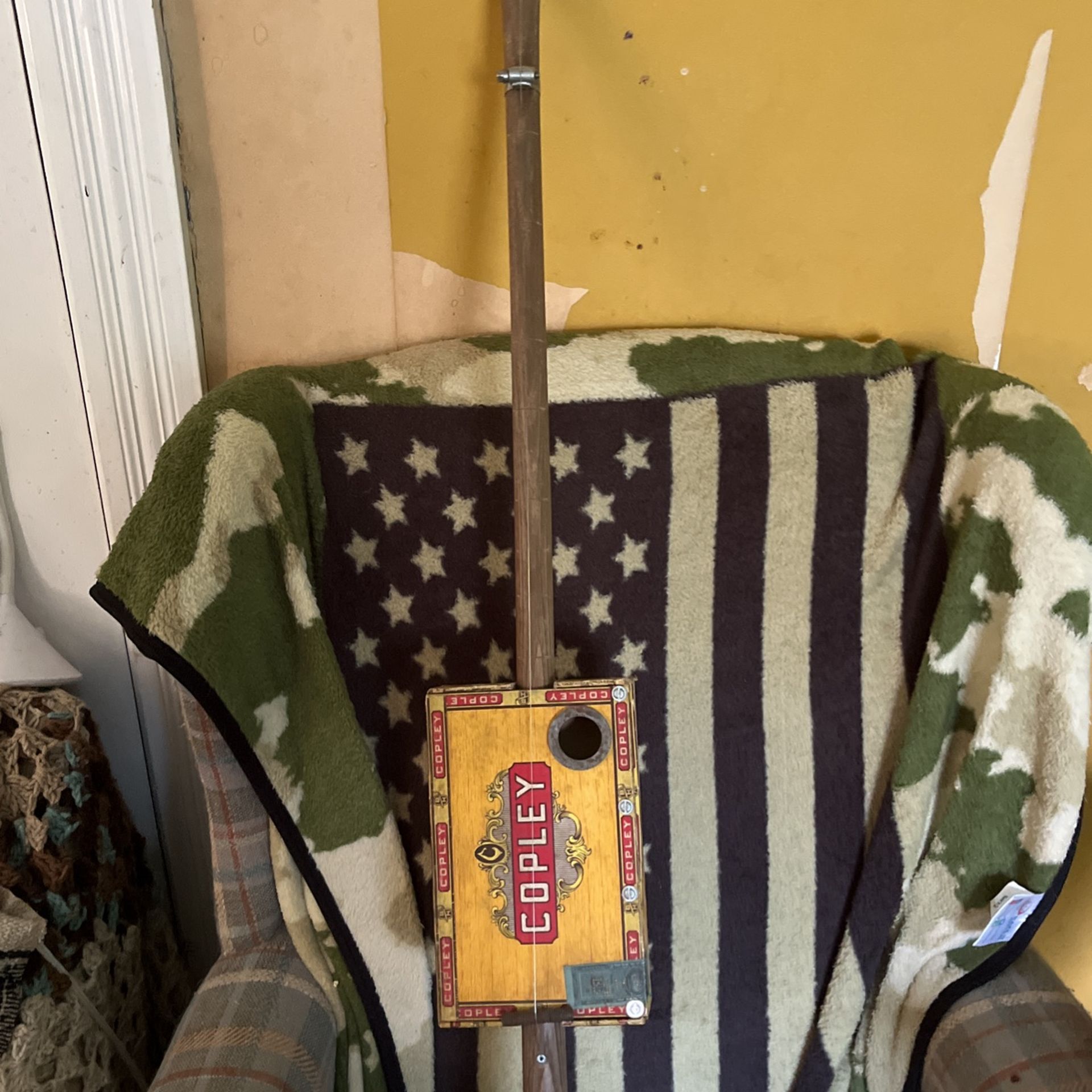 Cigar Box Guitar