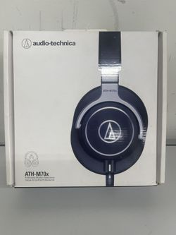 AUDIO -TECHNICA ATH-M70x In Original Box Working Great And Great Condition.