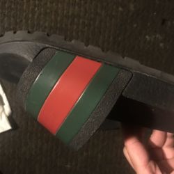 Gucci Slides SZ 10 Hardly Used