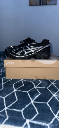 ASICS Black Silver Low-Top Sneakers