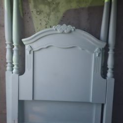 Solid Wood CANOPY BED AND NIGHTSTAND 