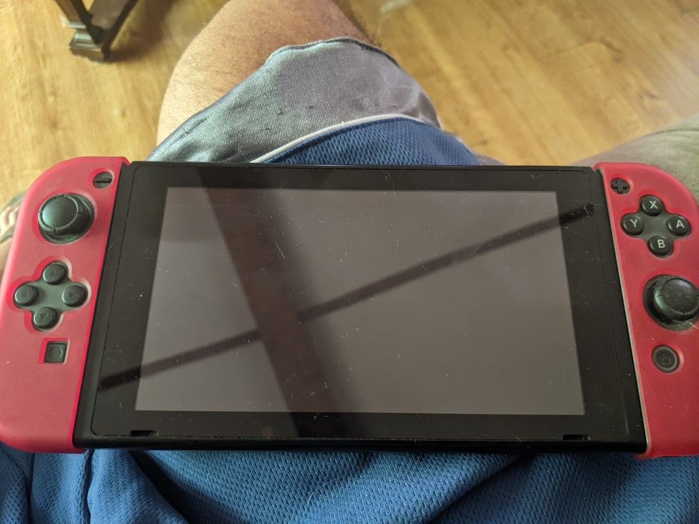 Basically New Nintendo Switch (Does Not Turn On)