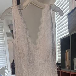 Davids Bridal Studio Size 14 Ivory Wedding Dress With Garter With Flask Bouquet And Sash