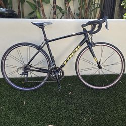 2023 Trek Domane AL 2 Road Bike 