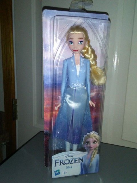 Disney Frozen Elsa 12" doll! New in the box