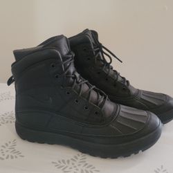 Black Nike Boots 7 1/2 For Men
