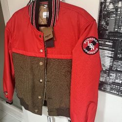 Size 40. Burberry Mens Jacket